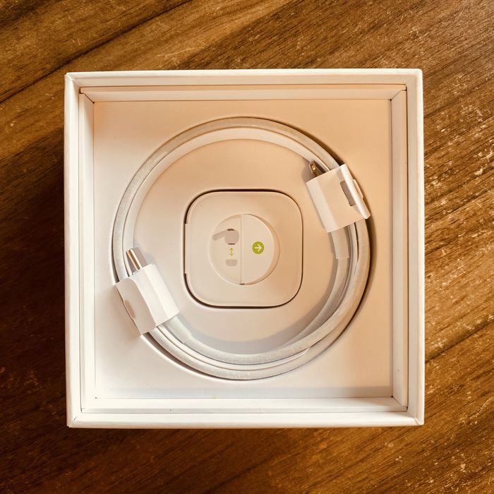 AirPods Originais Apple A2084 com Caixa – Excelente Estado