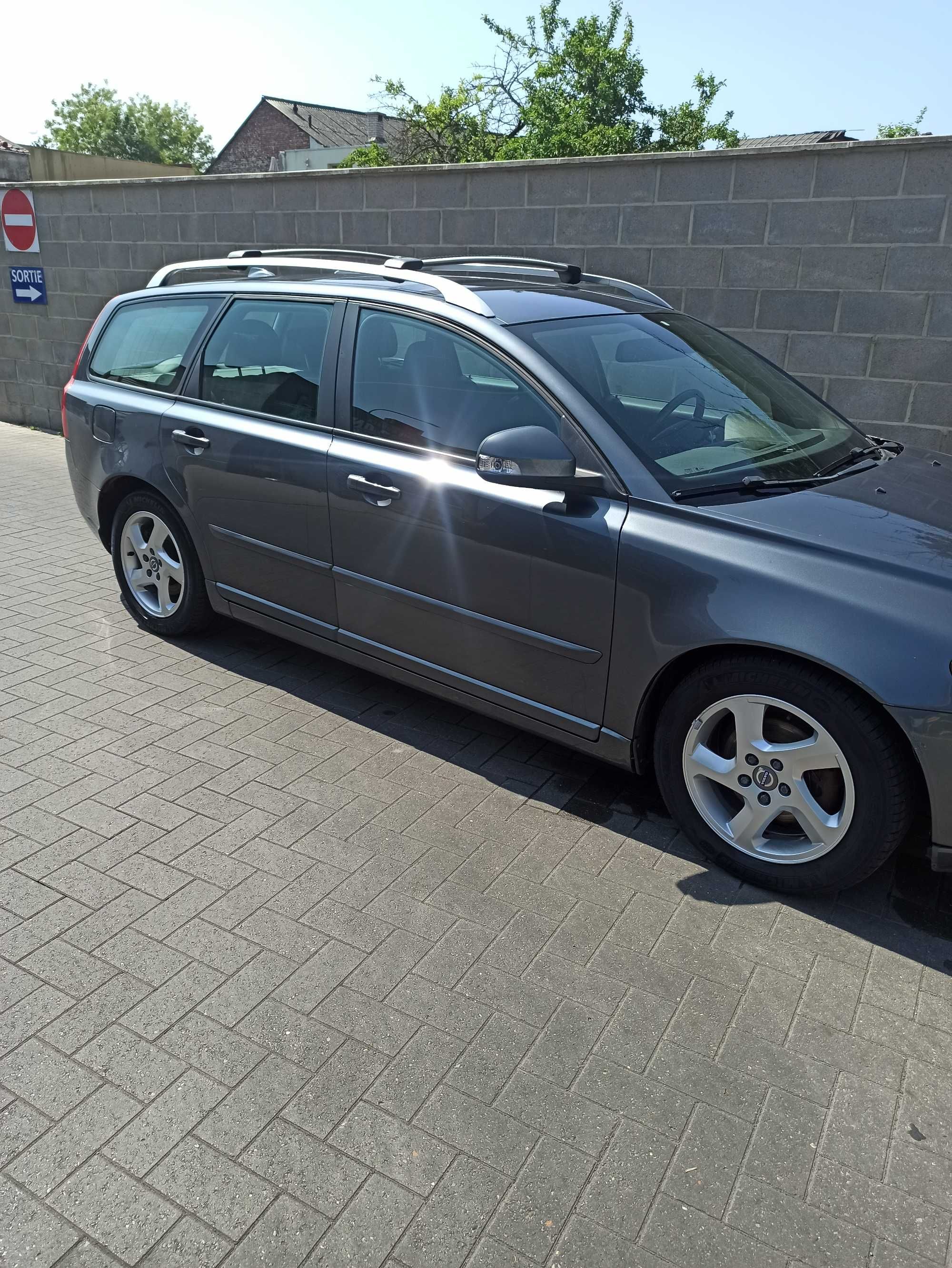 Volvo V50 1.6 D extras