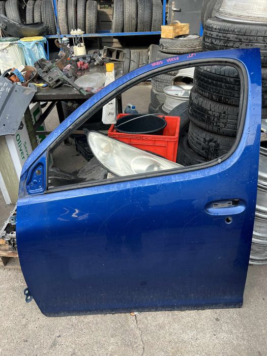 Drzwi Toyota Yaris I Verso 8M6 przód lewe prawe