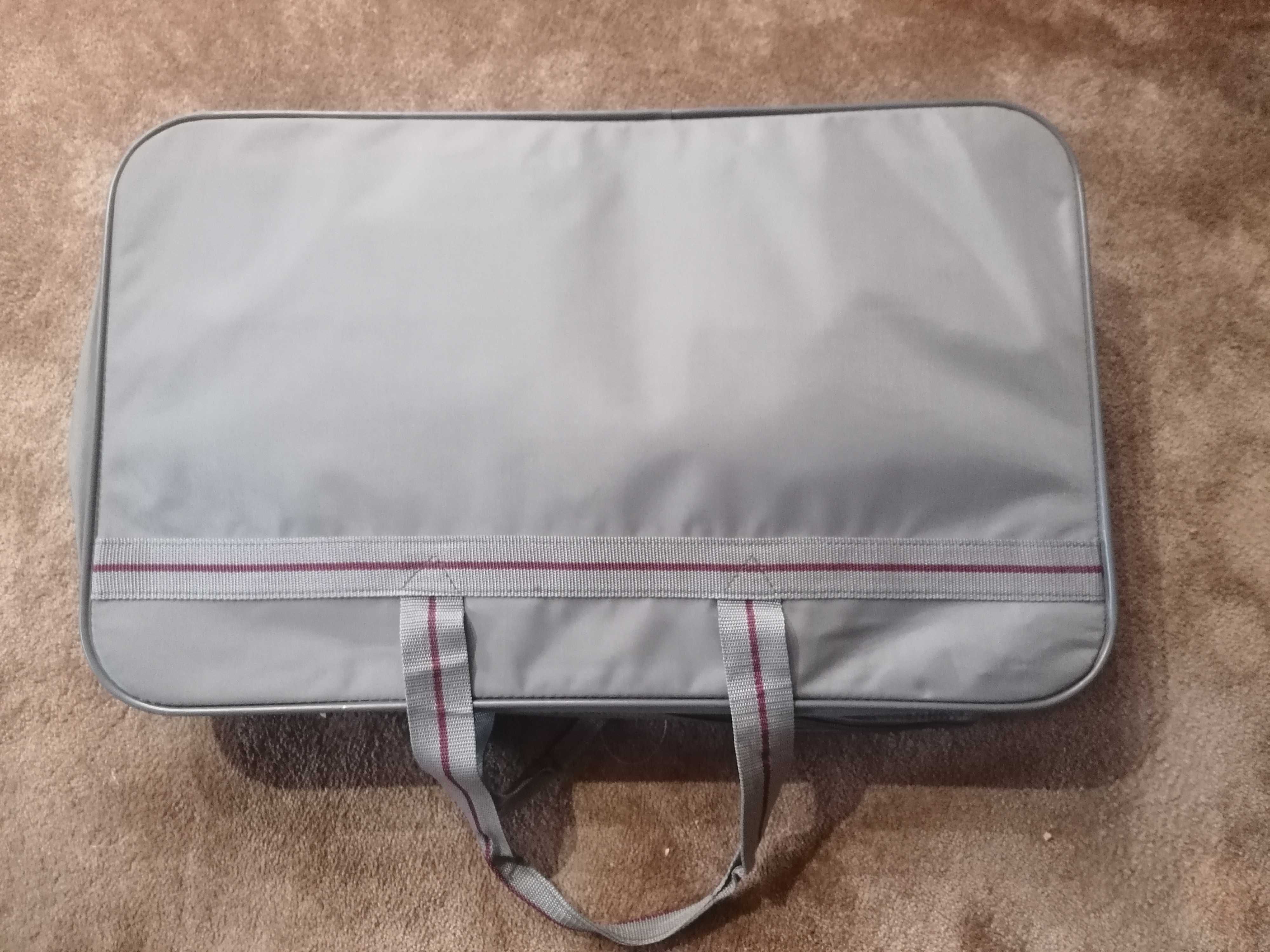 Mala e Porta fatos e porta vestidos Novos