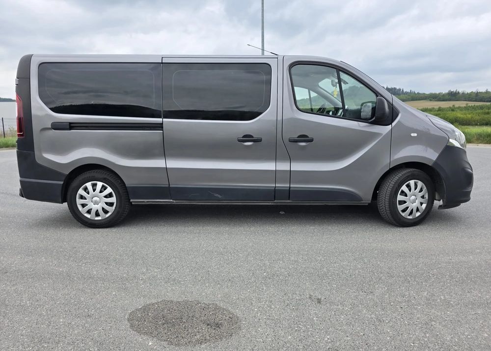 Opel Vivaro 2015