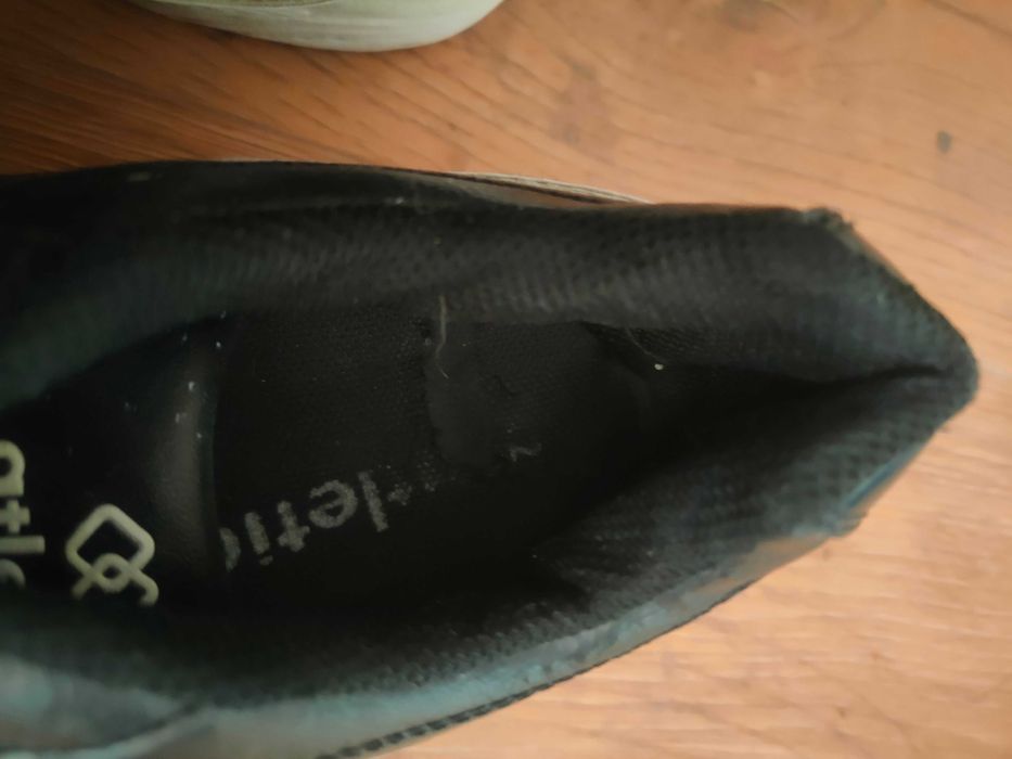 Męskie buty sportowe + sznurówki, rozmiar 42