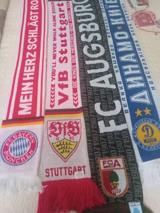 Футбольние шарфи