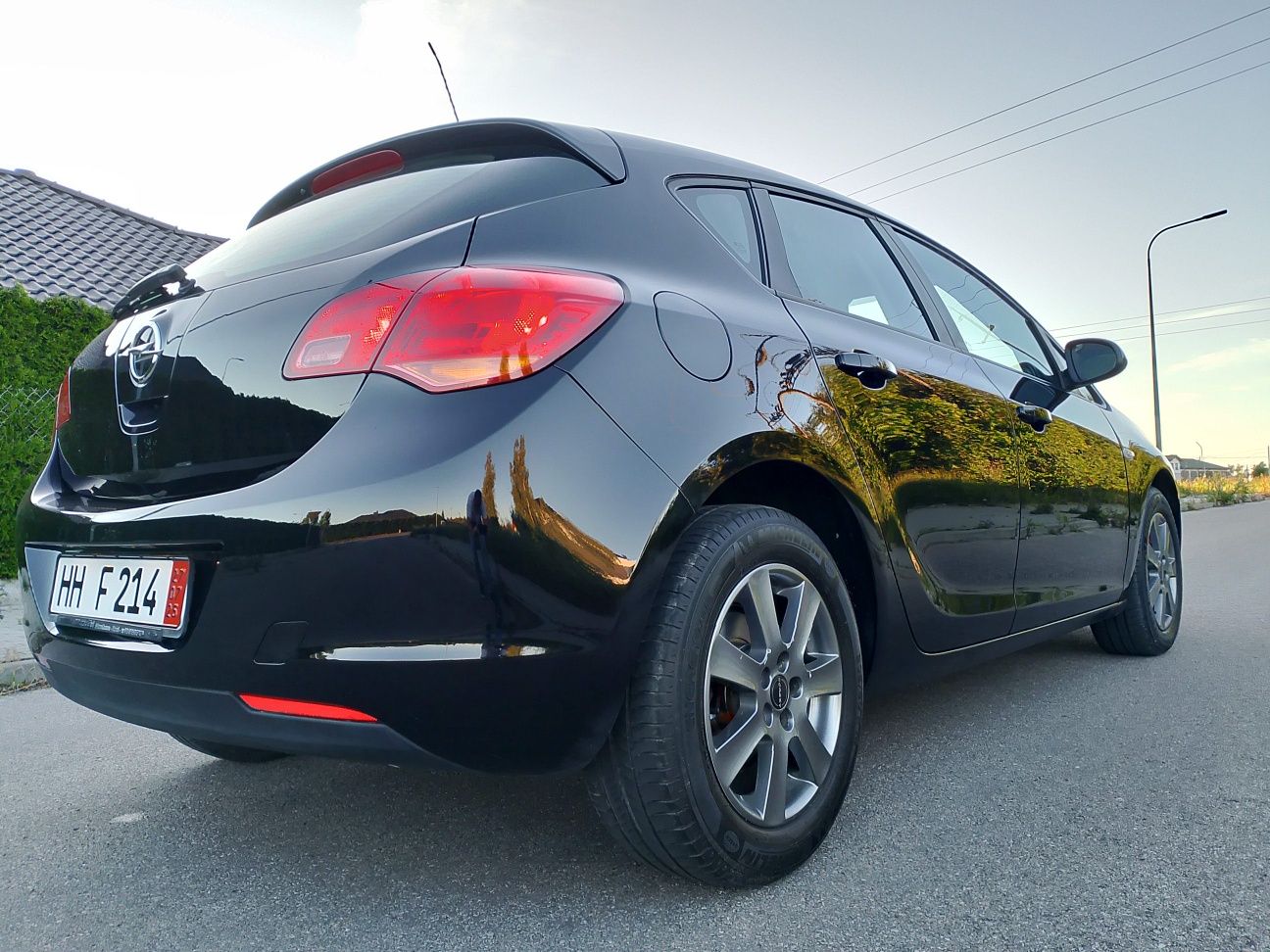 Opel Astra J Klima Alufelgi 1.6 16v z Niemiec