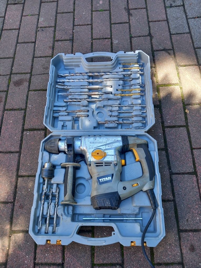 Młotowiertarka TITAN TTB631SDS PLUS