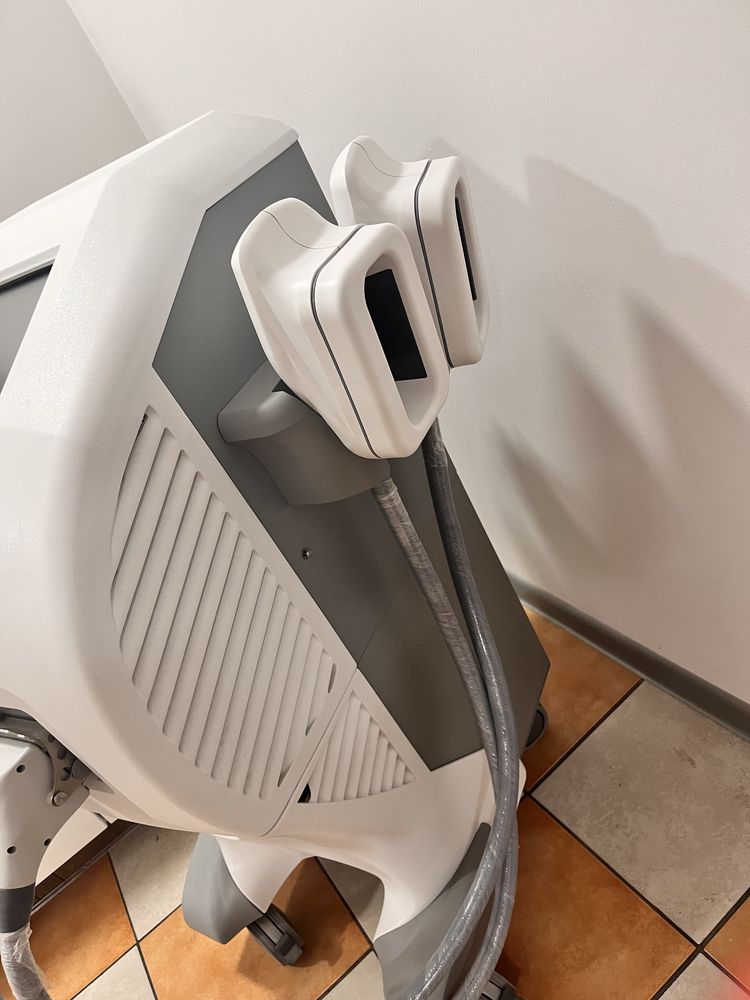 Kriolipoliza cooltech , zamrażanie , odchudzanie