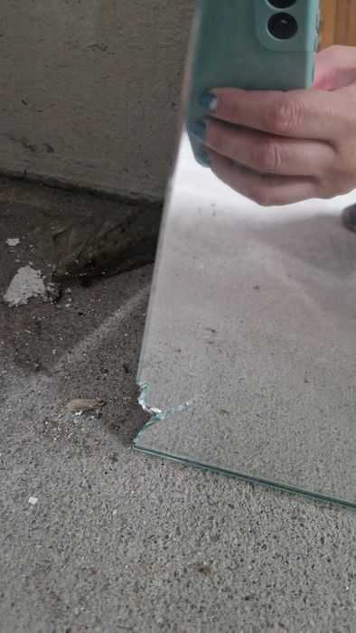 Espelho com luz (com pequeno defeito)