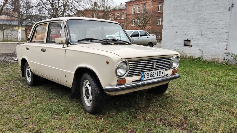 Дуже гарна ВАЗ 21013 газ/бензин