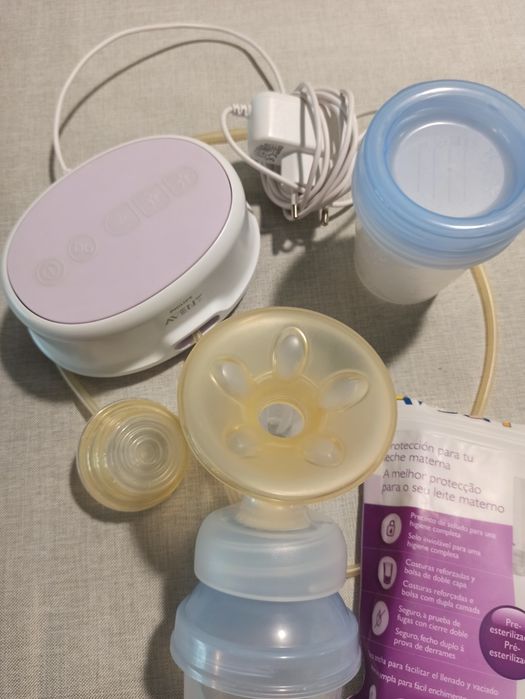 Laktator elektryczny Avent + pojemniki i woreczki do przechowywania