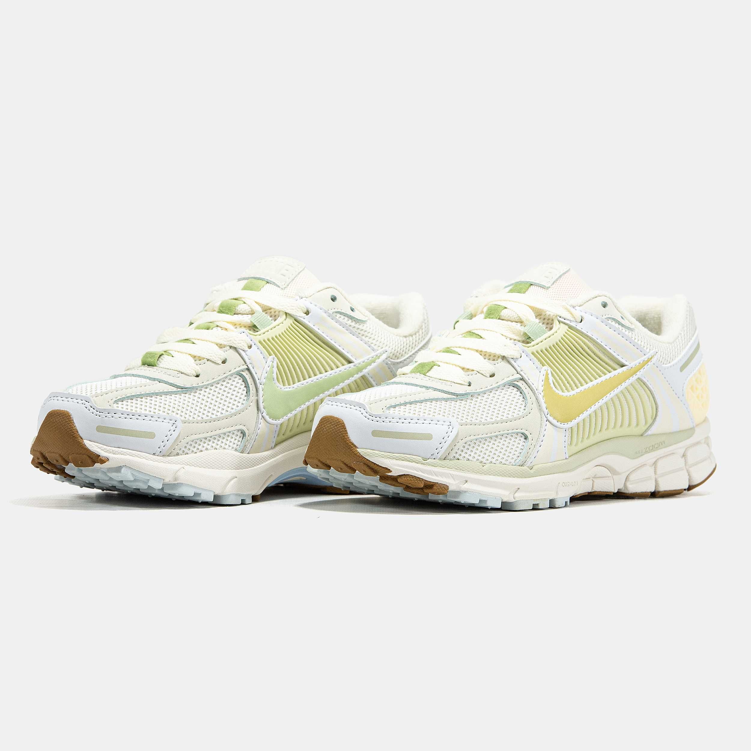 Кросівки Nike Zoom Vomero 5 White/Gold premium