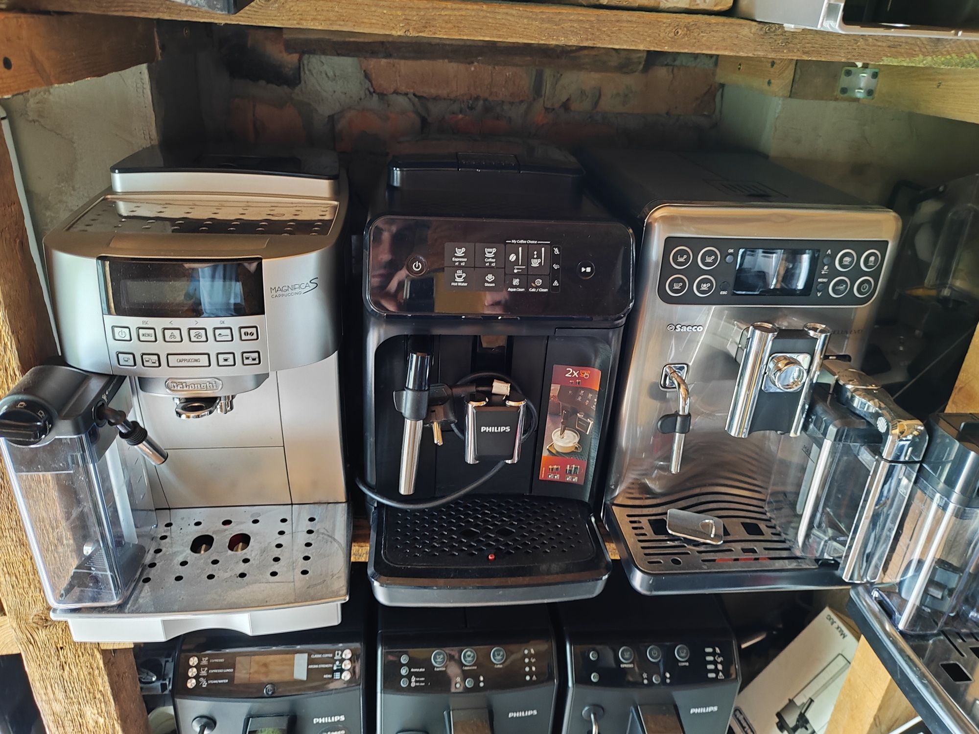 Кофемашина, кавоварка Saeco, Delonghi