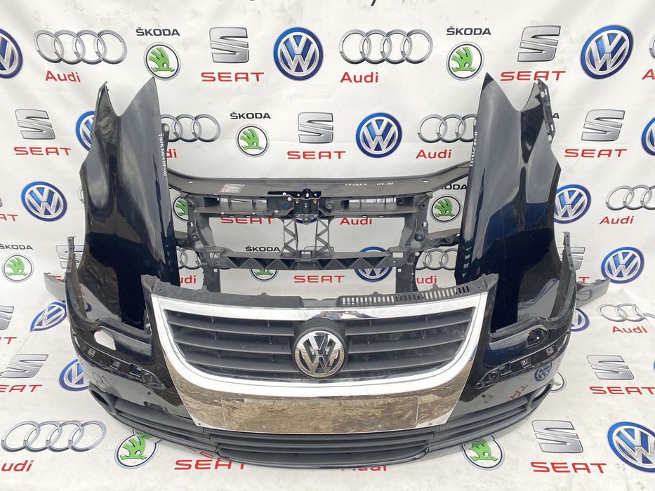Бампер капот крило фара телевізор радіатор решітка Touran 07-10