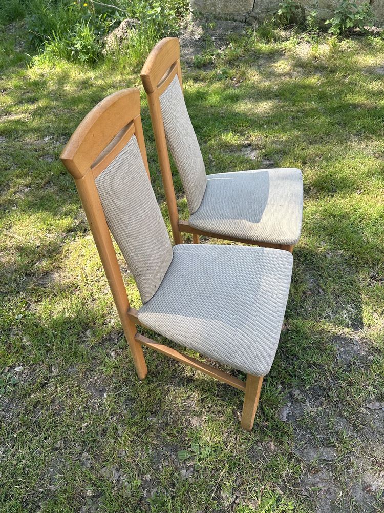 2 szt krzesła drewniane