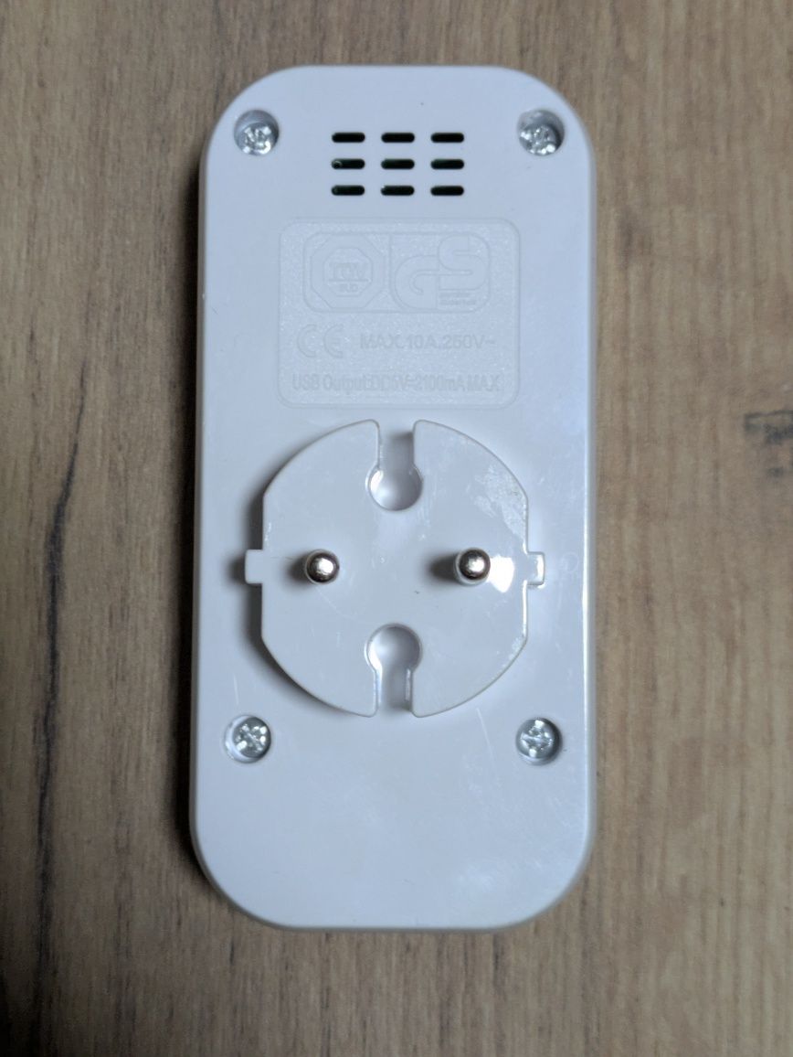Мережевий адаптер 2 USB + 2 розетки