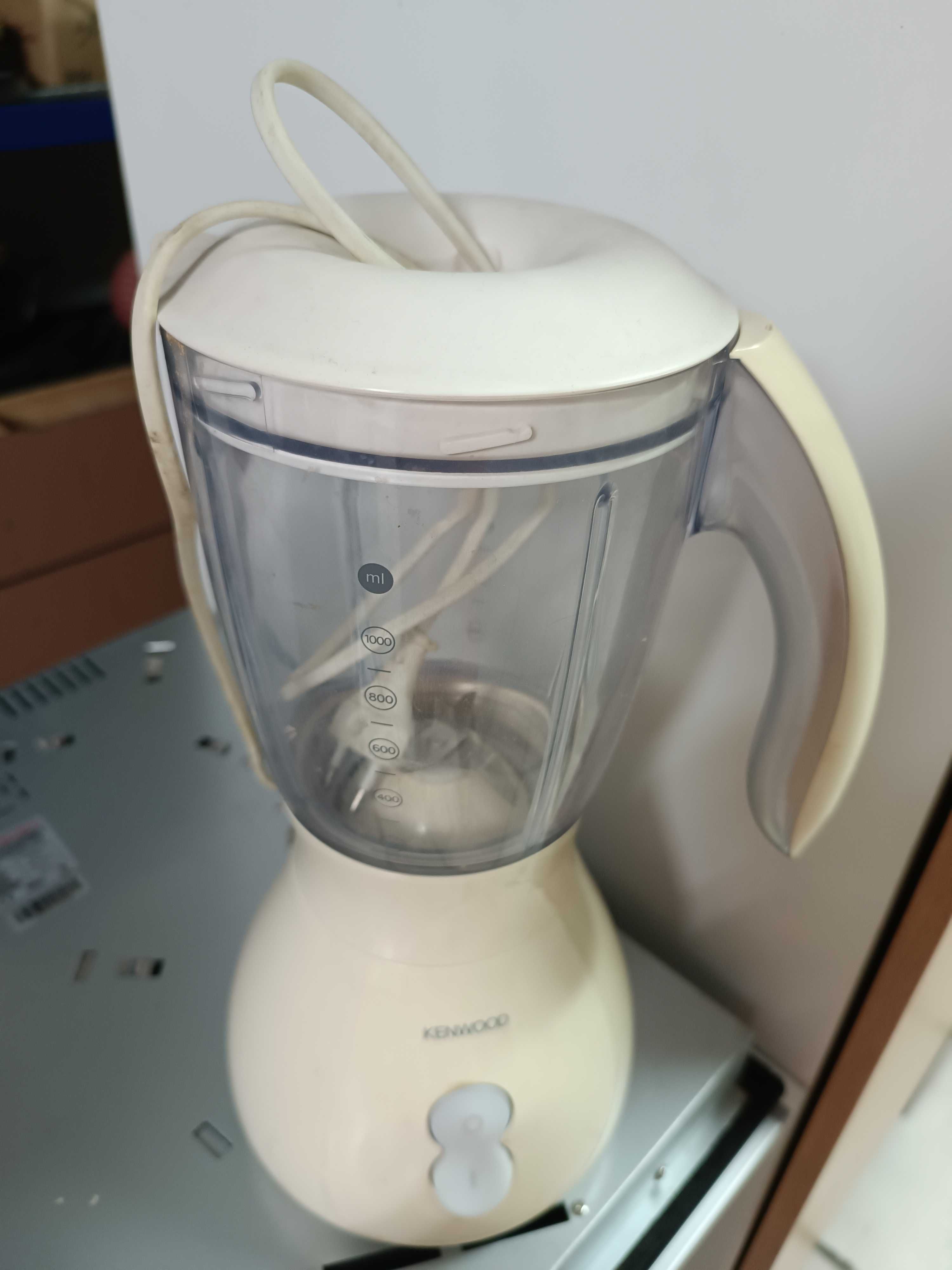 Liquidificador + Dispensador de cereais