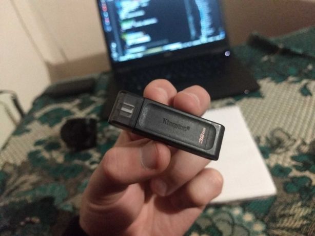 USB Type-C Флешка Kingston 32GB