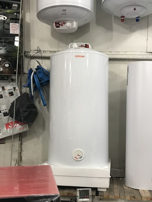 Продам водонагревательные баки,бойлер.