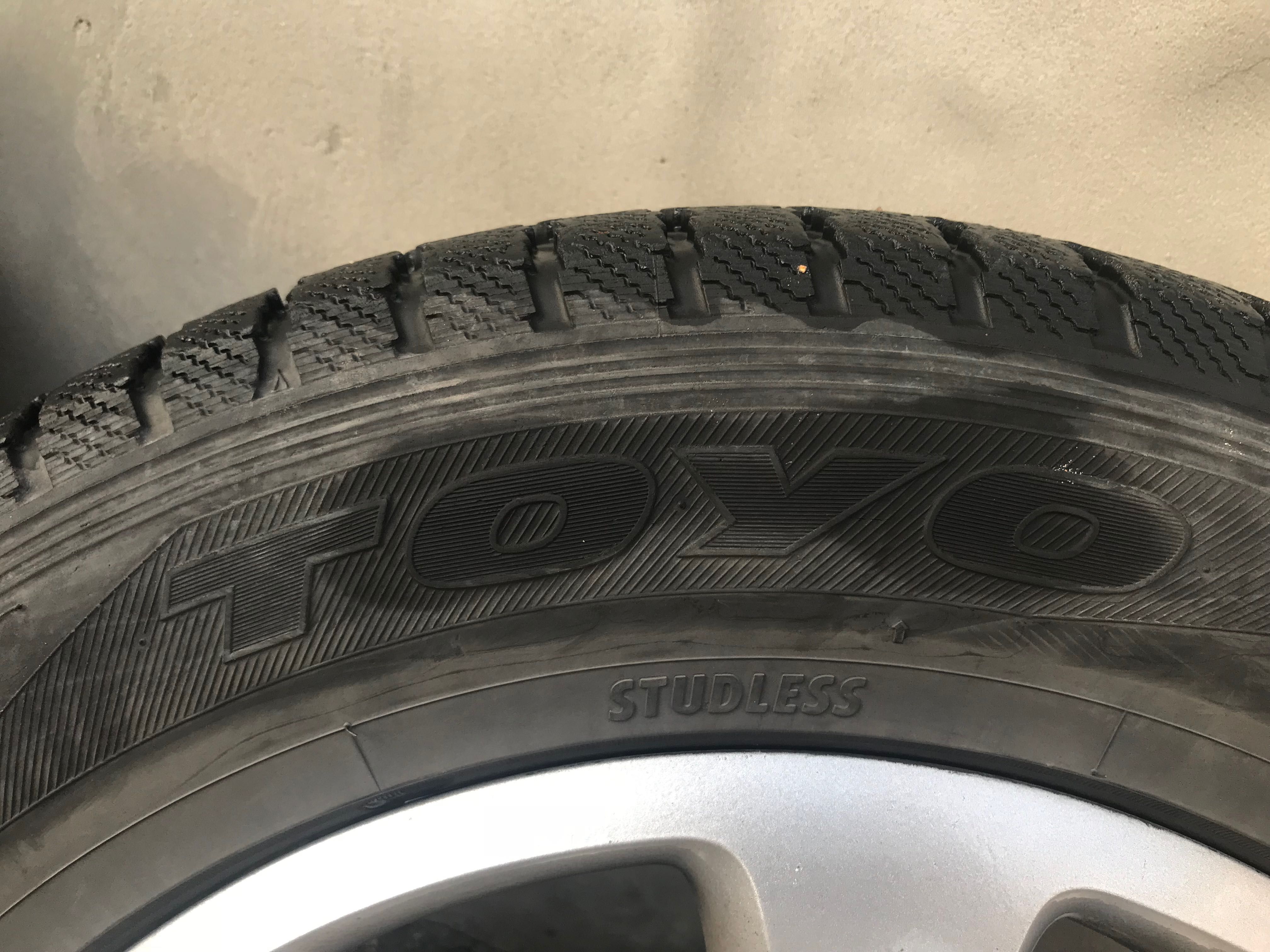 Touareg зимові колеса з дисками Toyo 225/65 r17