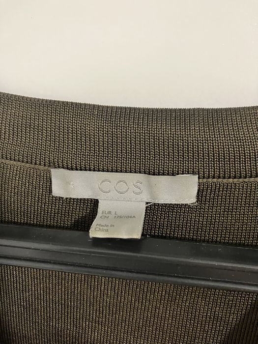 Sweter bluza COS L - wełna, wiskoza, dekolt serek