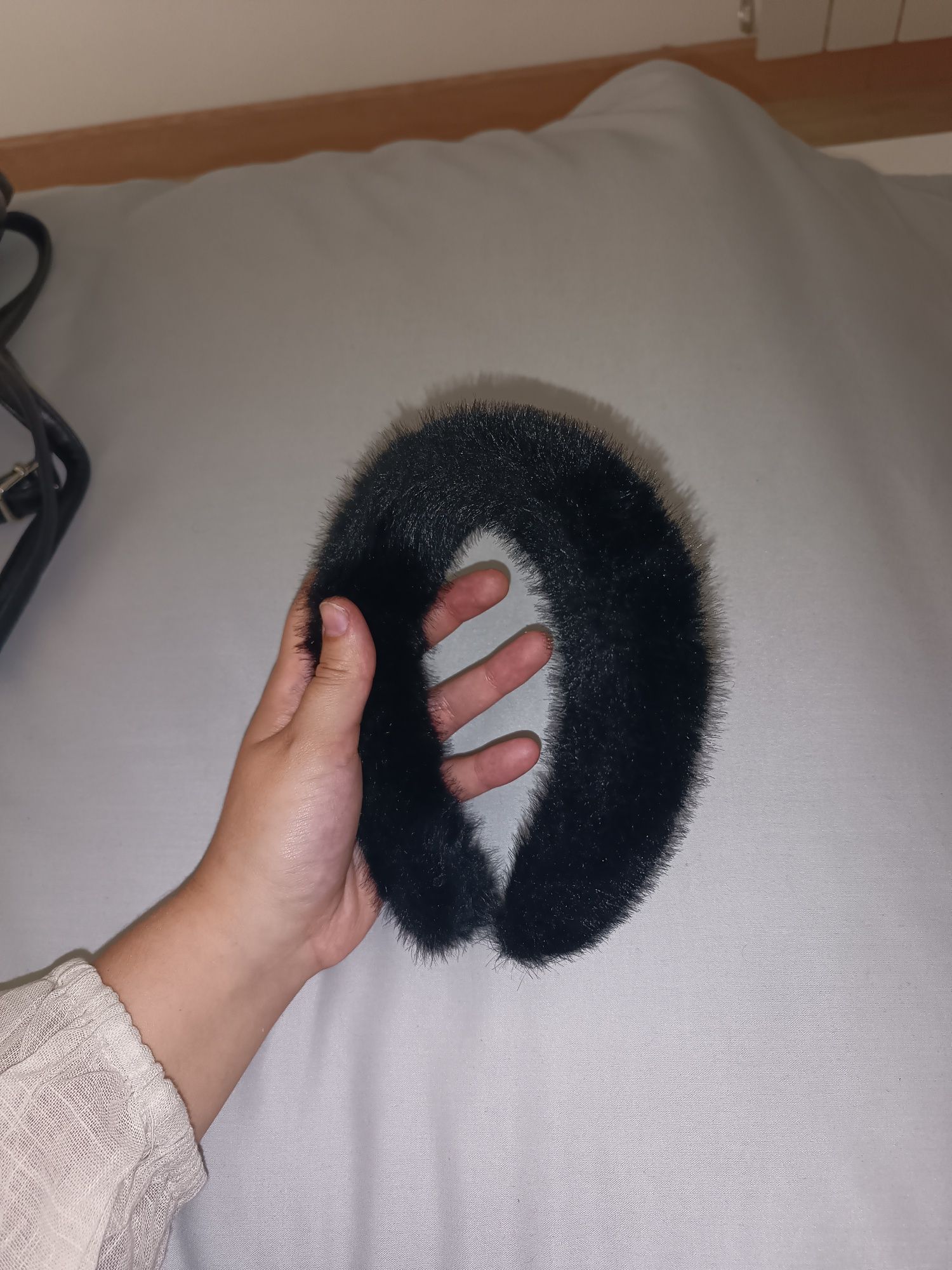 Bandolete de pelo preta nova