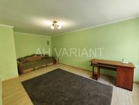 Продається 2-кімнатна квартира, вул І. Франка
Код: 20391