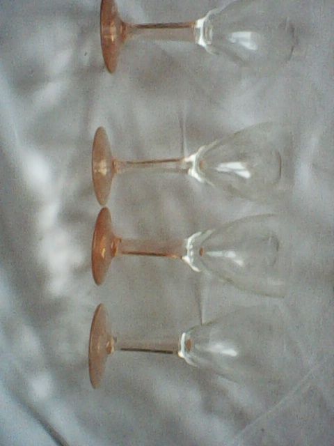 Copos licor antigos - pé rosado -