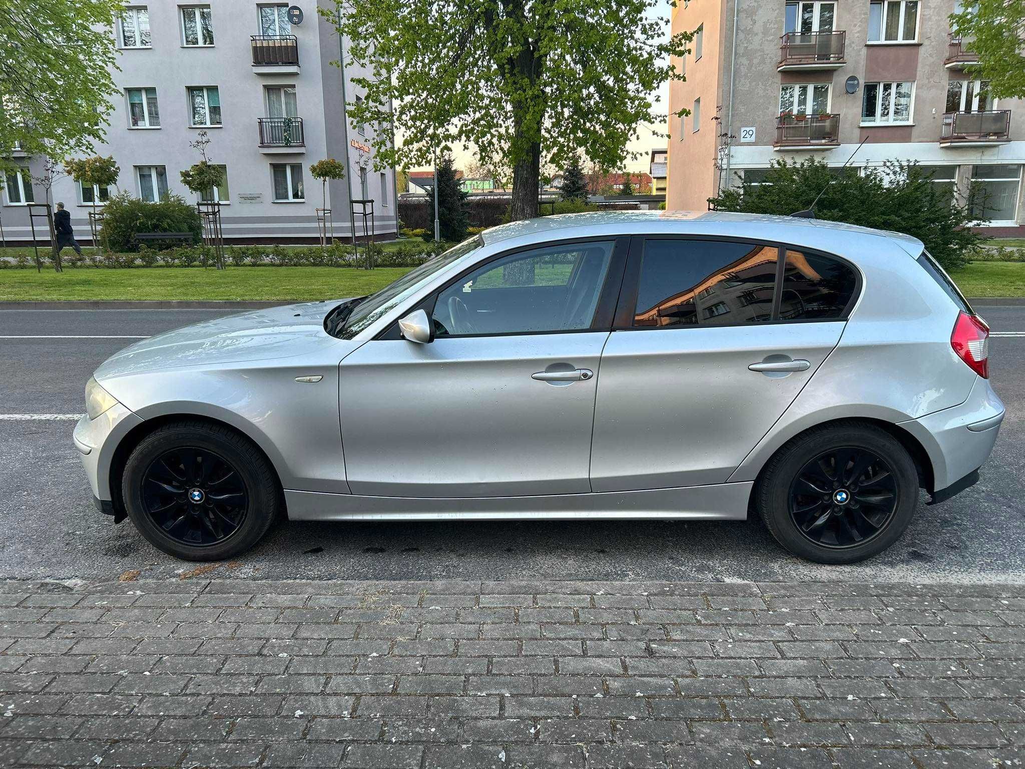 BMW 116i 2006 BENZYNA