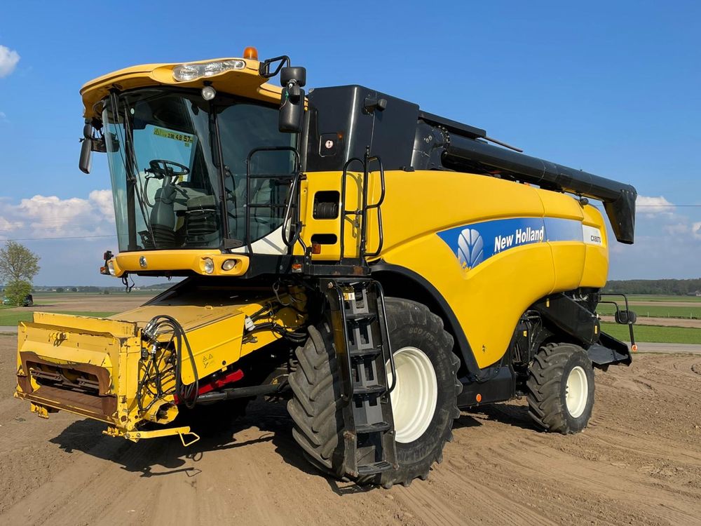 Kombajn New Holland CX8070