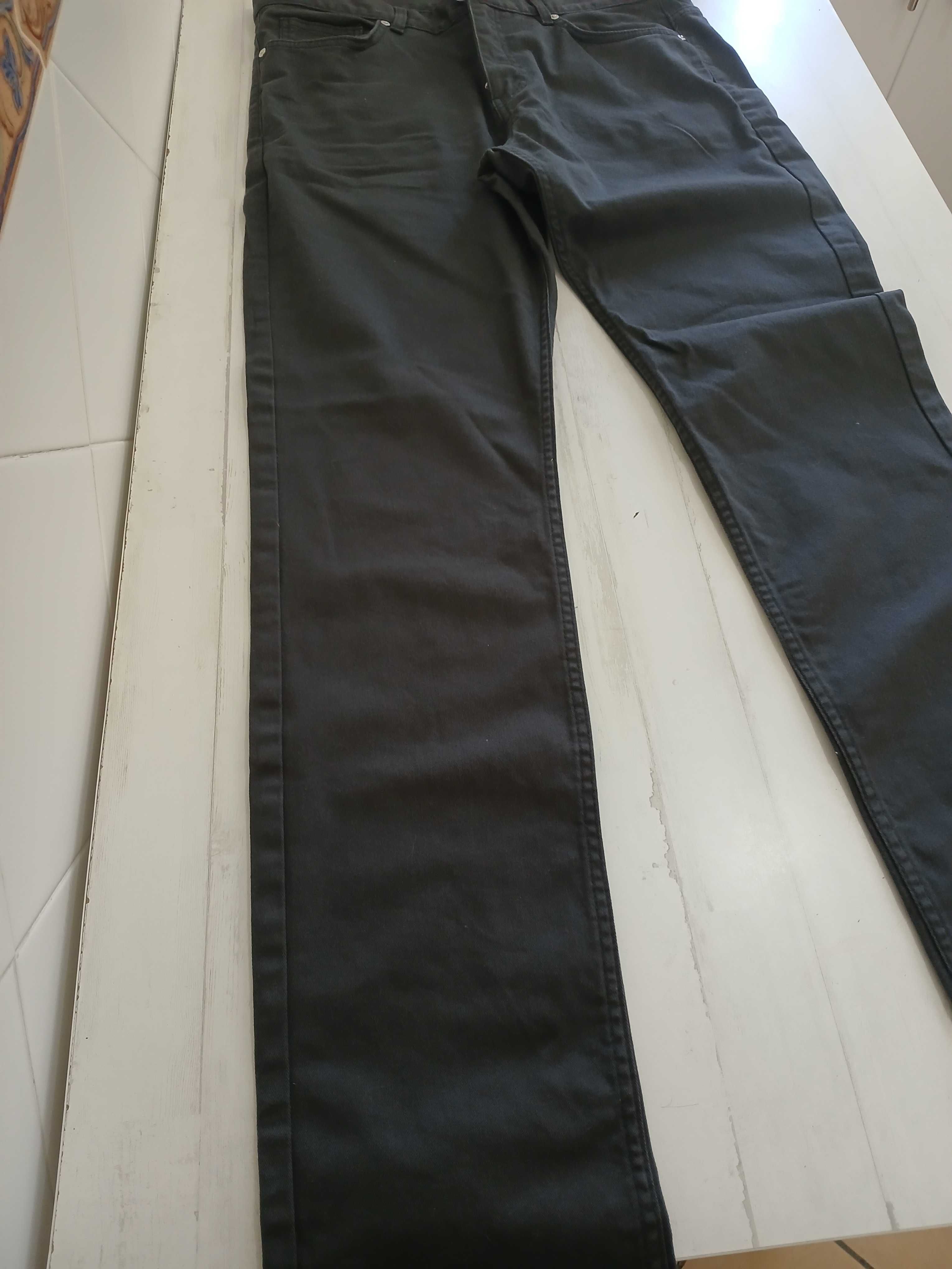 Calças Sarja Clássicas Slim Fit Cinza H&M - Tamanho 42