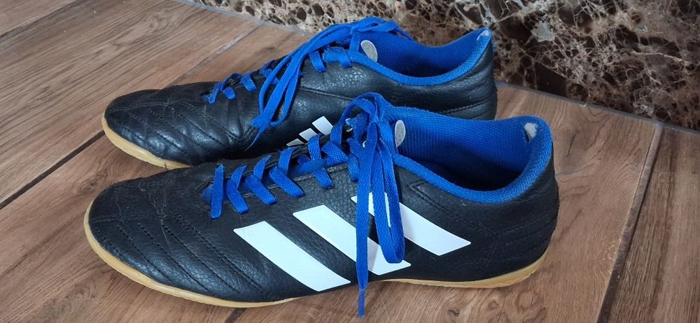 Buty halowe Adidas niebieskie rozmiar 40