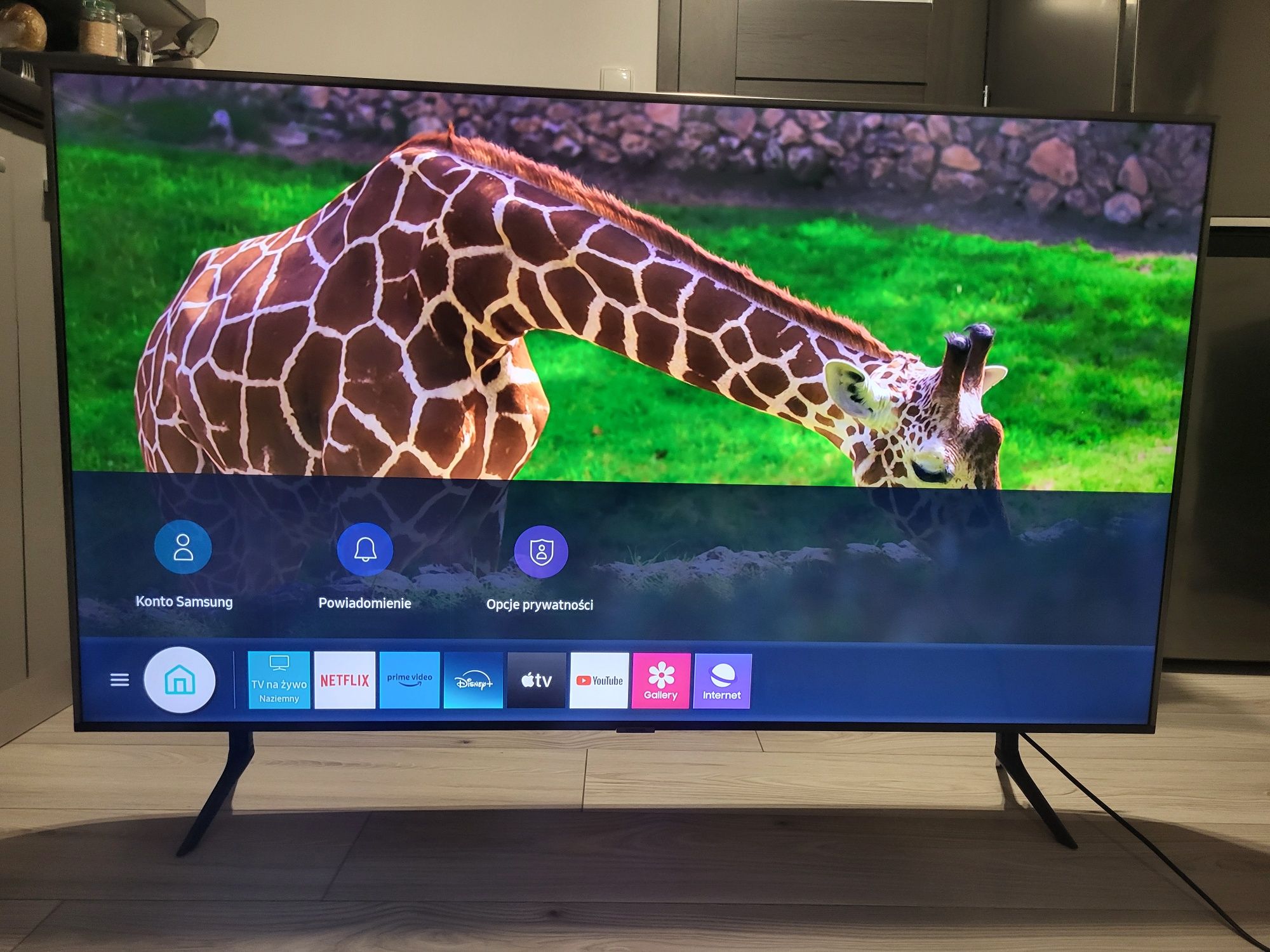 Samsung 55cali, 4k, Smart tv, 3letni