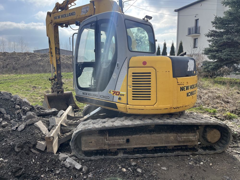 Koparka new holland kobelco e70sr