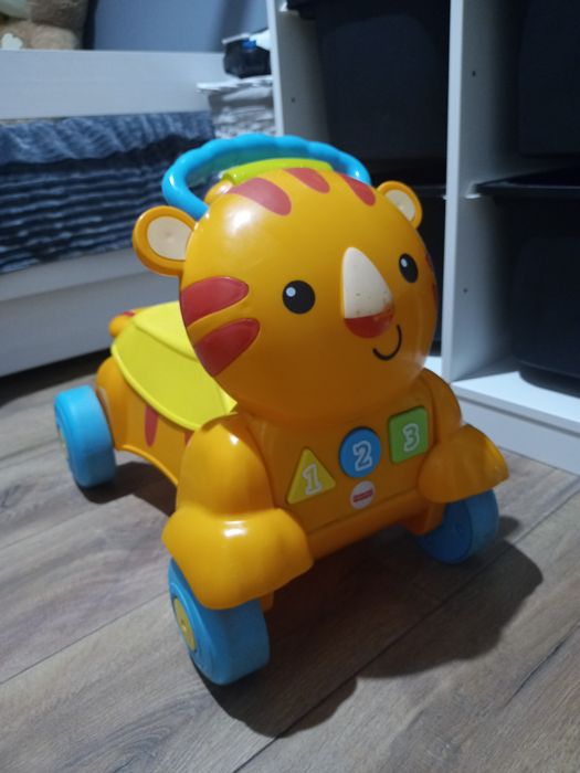 Chodzik Fischer Price