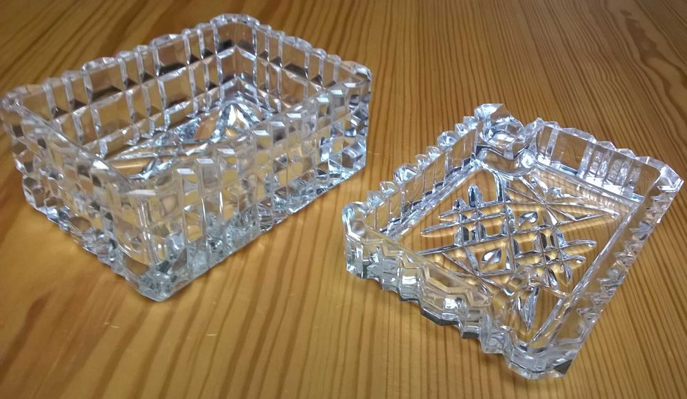 Kryształowa papierośnica z popielniczką – kryształ PRL