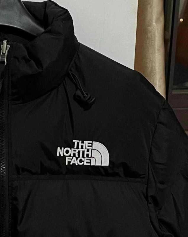 Czarna-kurtka -ITNFI- NorthFace-700-Rozmiary-M