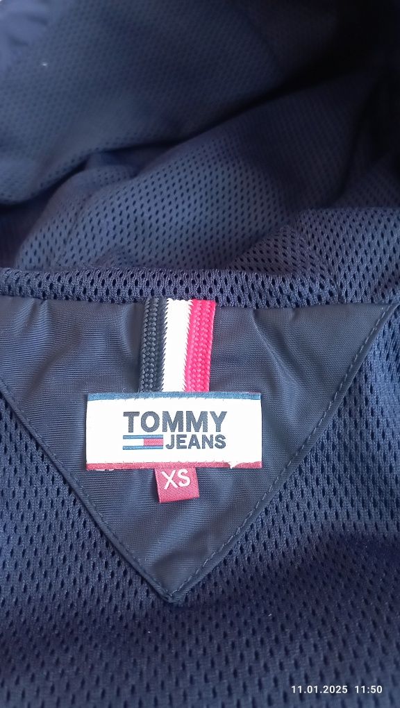Курточка TOMMY jeans
