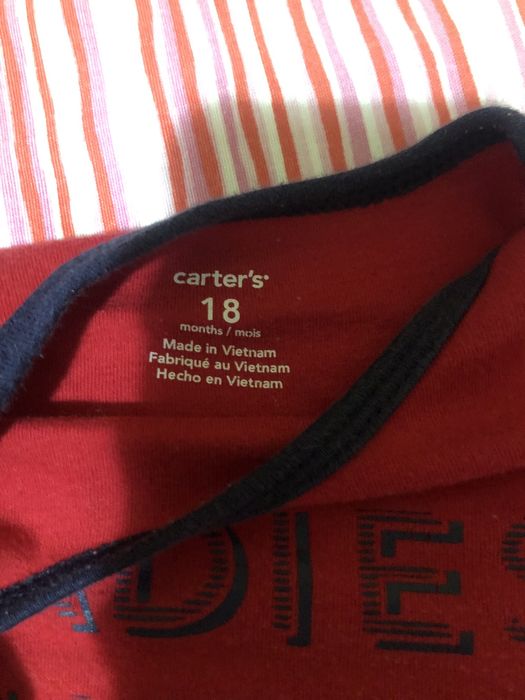 Body menino carters 18/24 meses