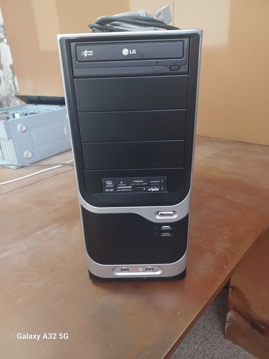 Caixa computador Desktop