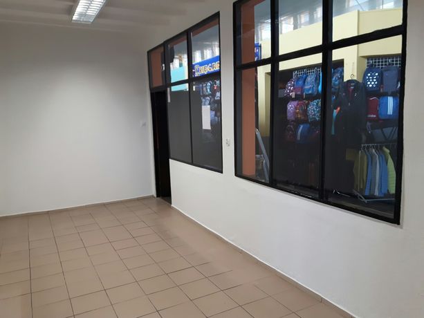 Wynajmę lokal na Hali Targowej 18,20 m2.