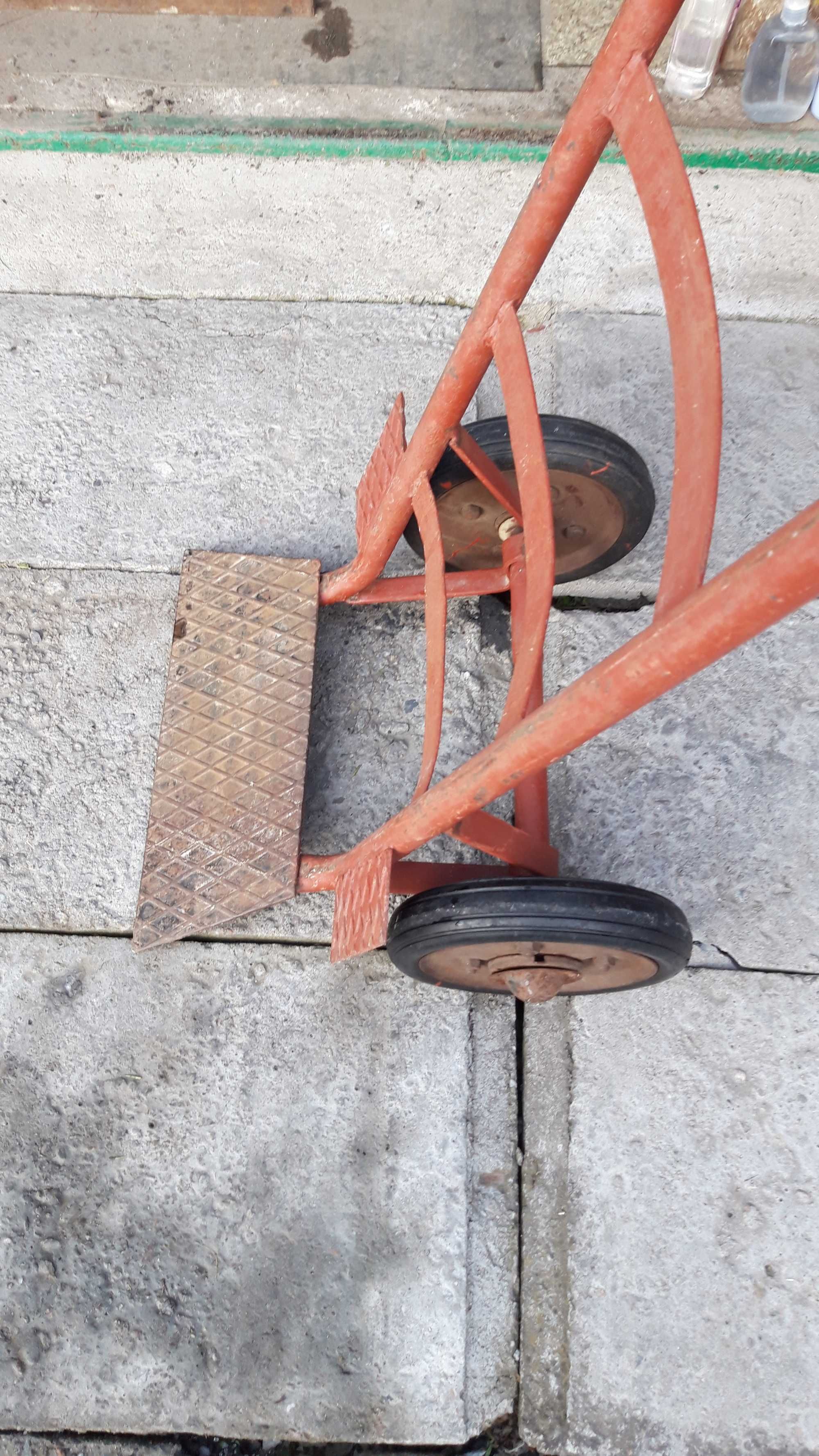 Wózek transportowy dwukołowy