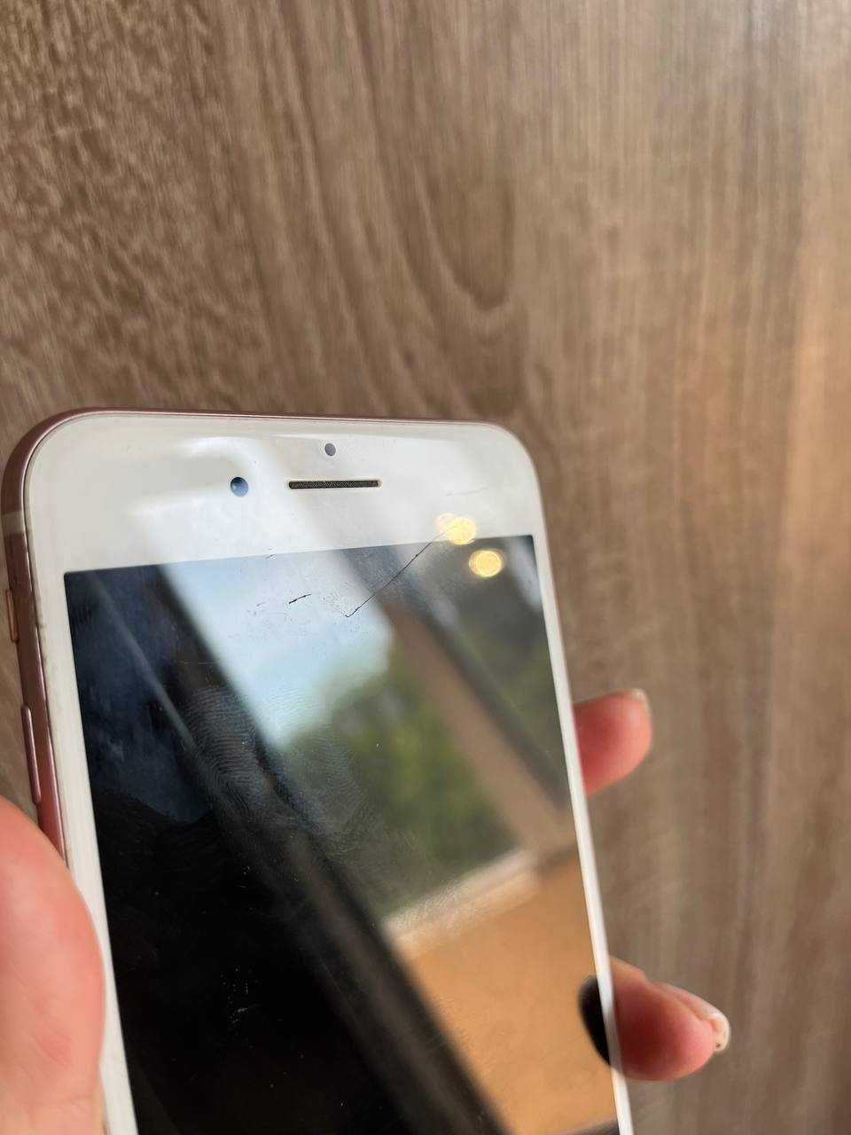 iPhone 7 Plus 128 gb Rose Gold у стані 8/10, перший власник