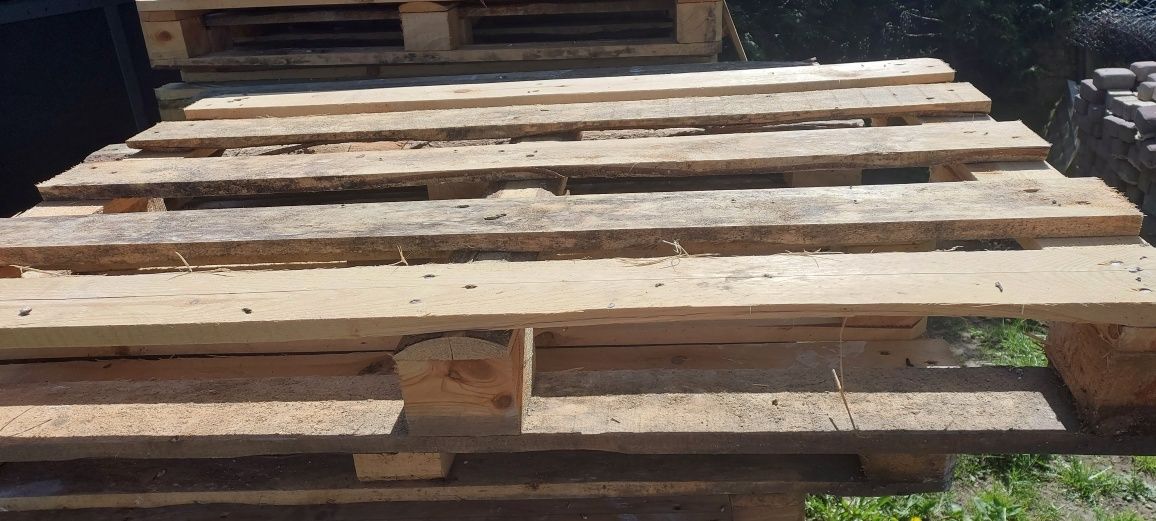Palety ok 90-100szt.
