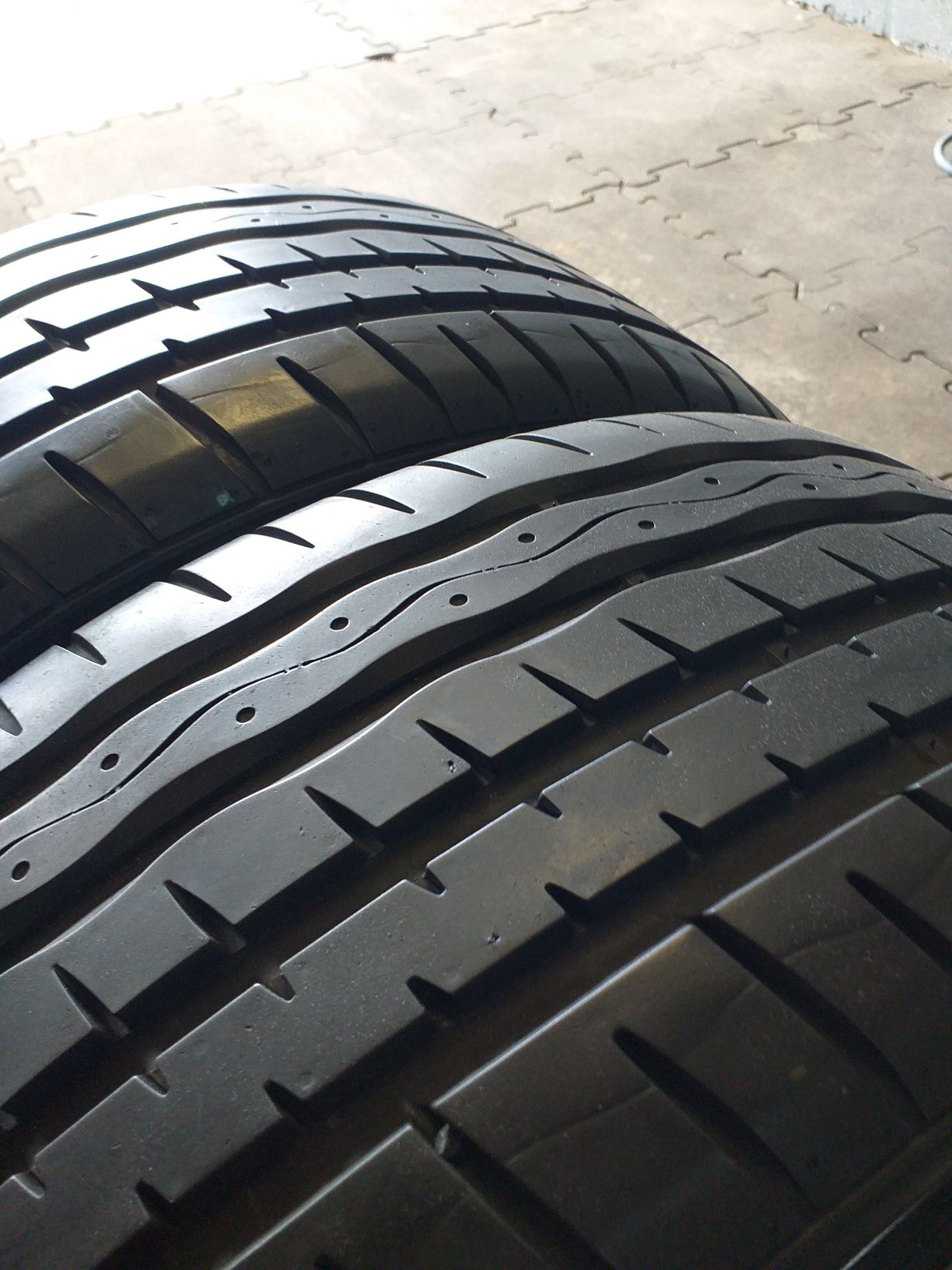 Opony 215/45R18 Hankook Ventus S1