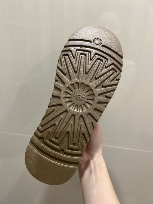 Уггі теплі зимові