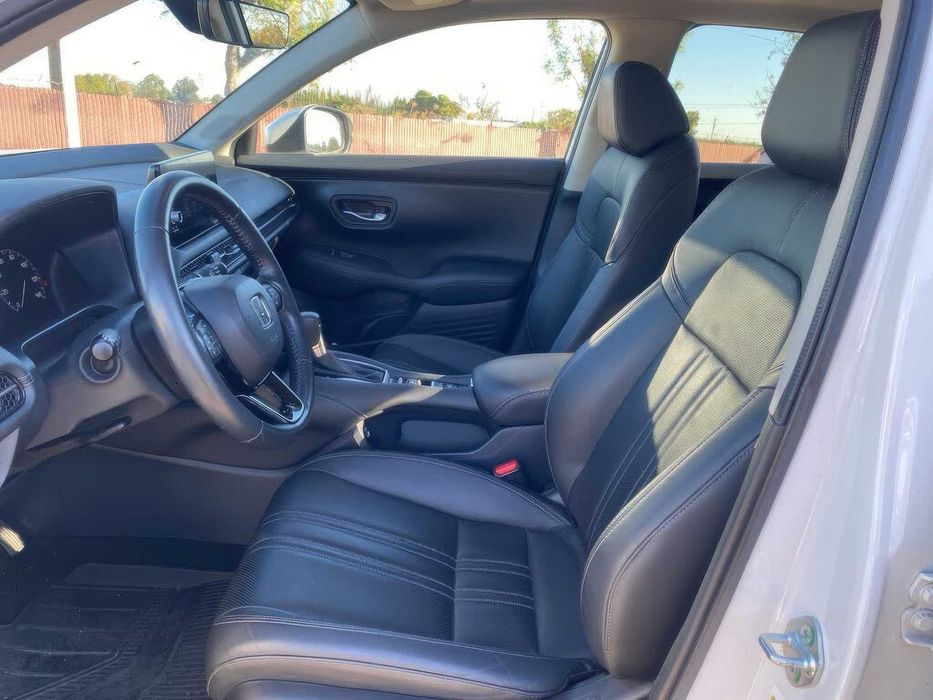 Honda HR-V EX-L      2023