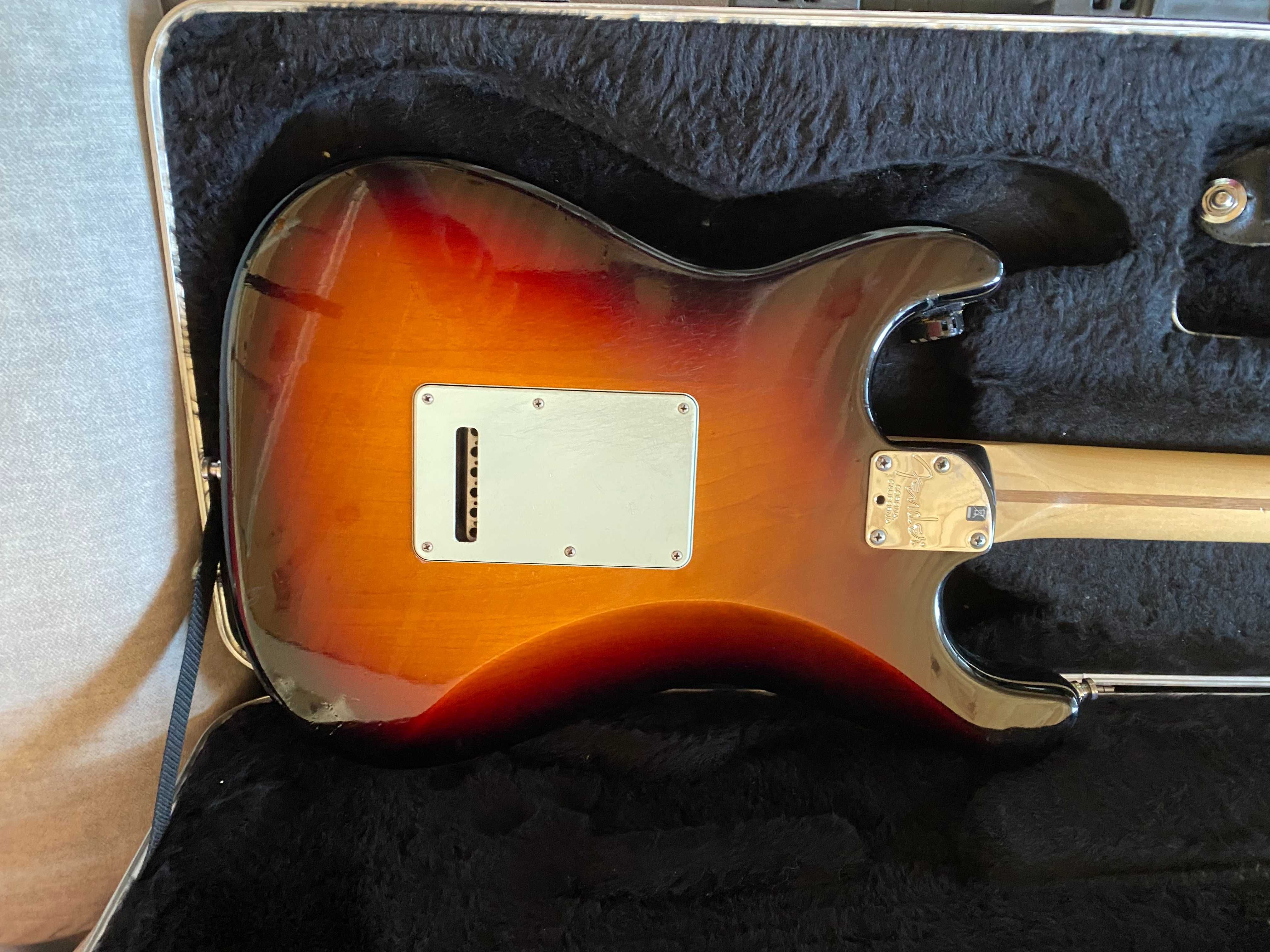 fender stratocaster american deluxe