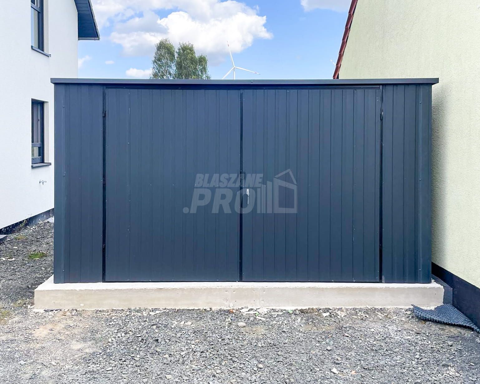 Garaż blaszany 4x5m Brama dwuskrzydłowa antracyt  spad w tył  GP423