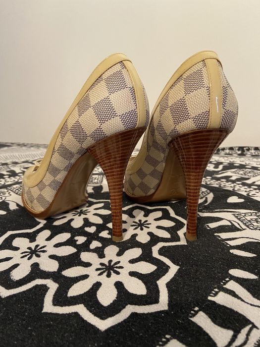 Sapatos Louis Vuitton