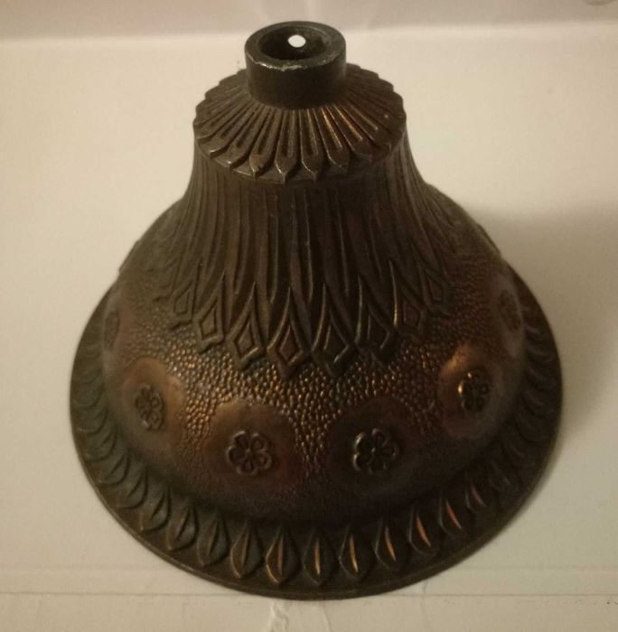 Старинные детали к мебели двери и др.