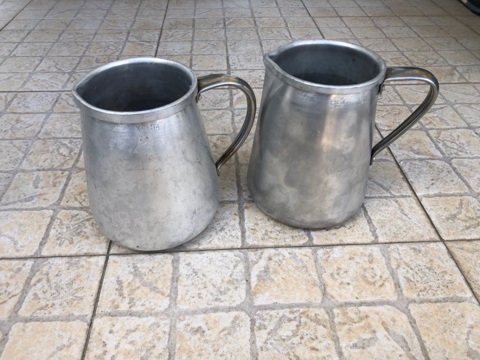 Cafeteiras antigas aluminio